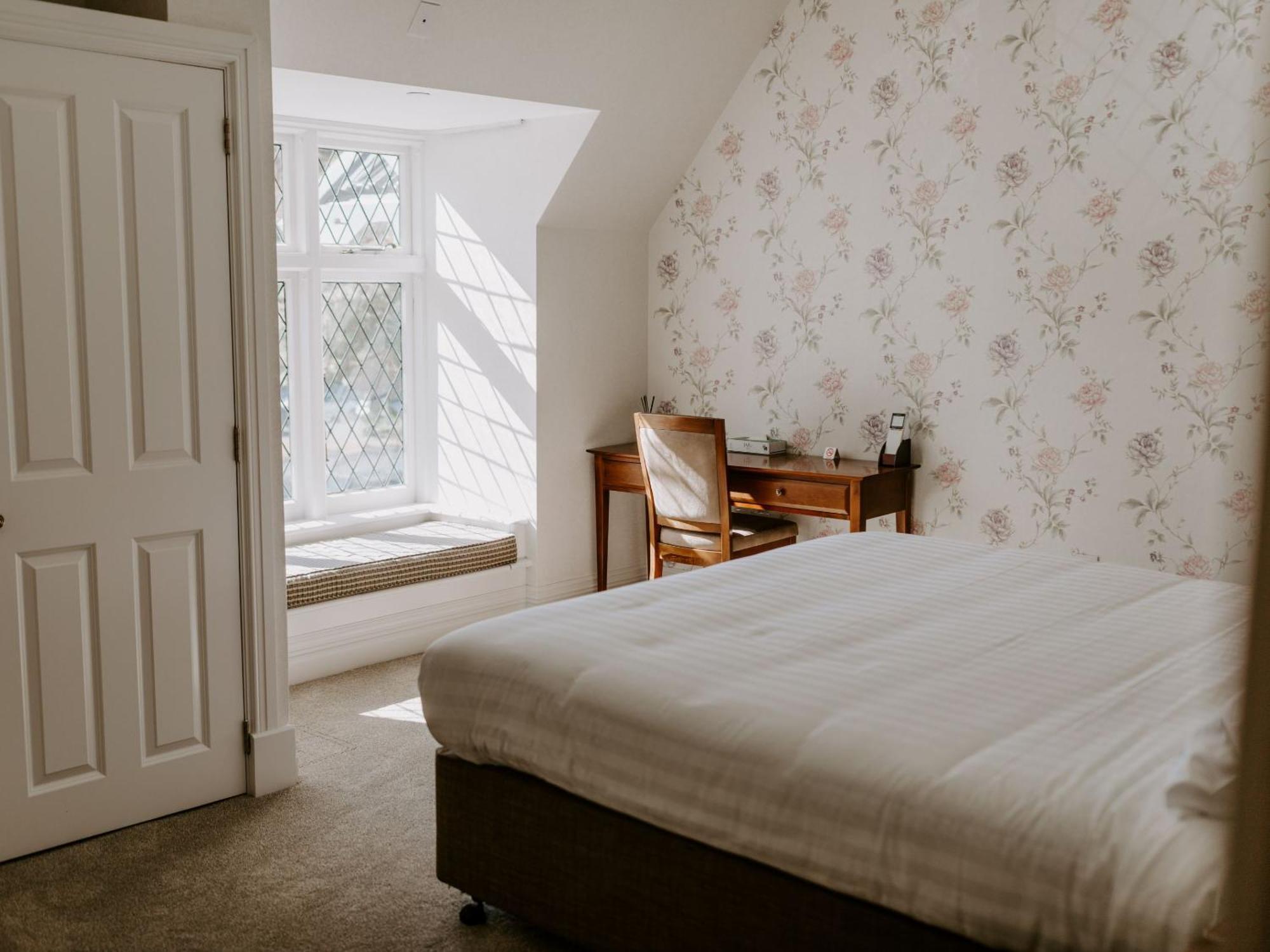 Eliza'S Manor Bed & Breakfast Christchurch Exterior photo
